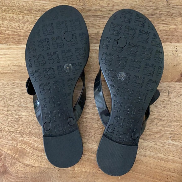 BCBGeneration Black Opaque Jelly Sandal BG-DORLAS - Picture 4 of 5